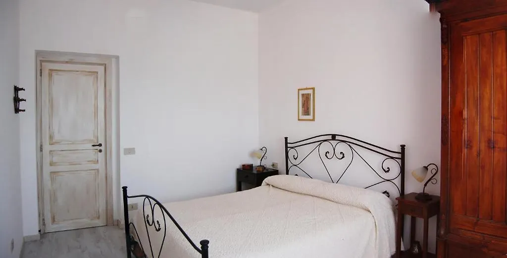Andrea E Valentina Bed & Breakfast S'archittu Cuglieri
