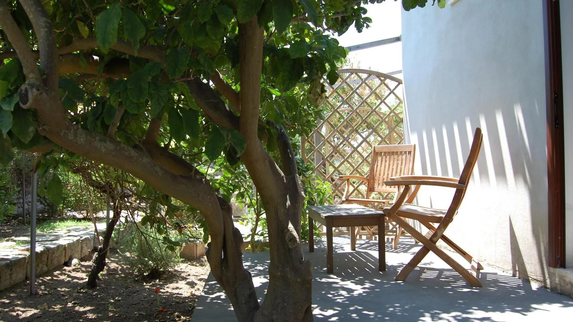 Andrea E Valentina Bed & Breakfast S'archittu Cuglieri Italy