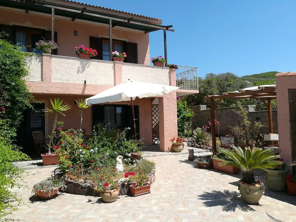 Andrea E Valentina Bed & Breakfast S'archittu Cuglieri