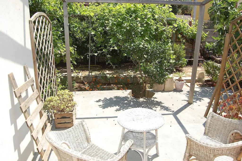 Andrea E Valentina Bed & Breakfast S'archittu Cuglieri